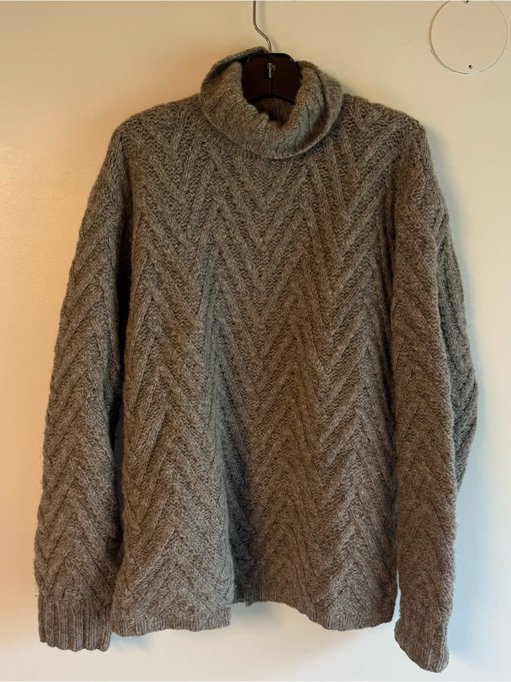 Club Monaco Gray Turtleneck Chevron Cable Knit Sweater
